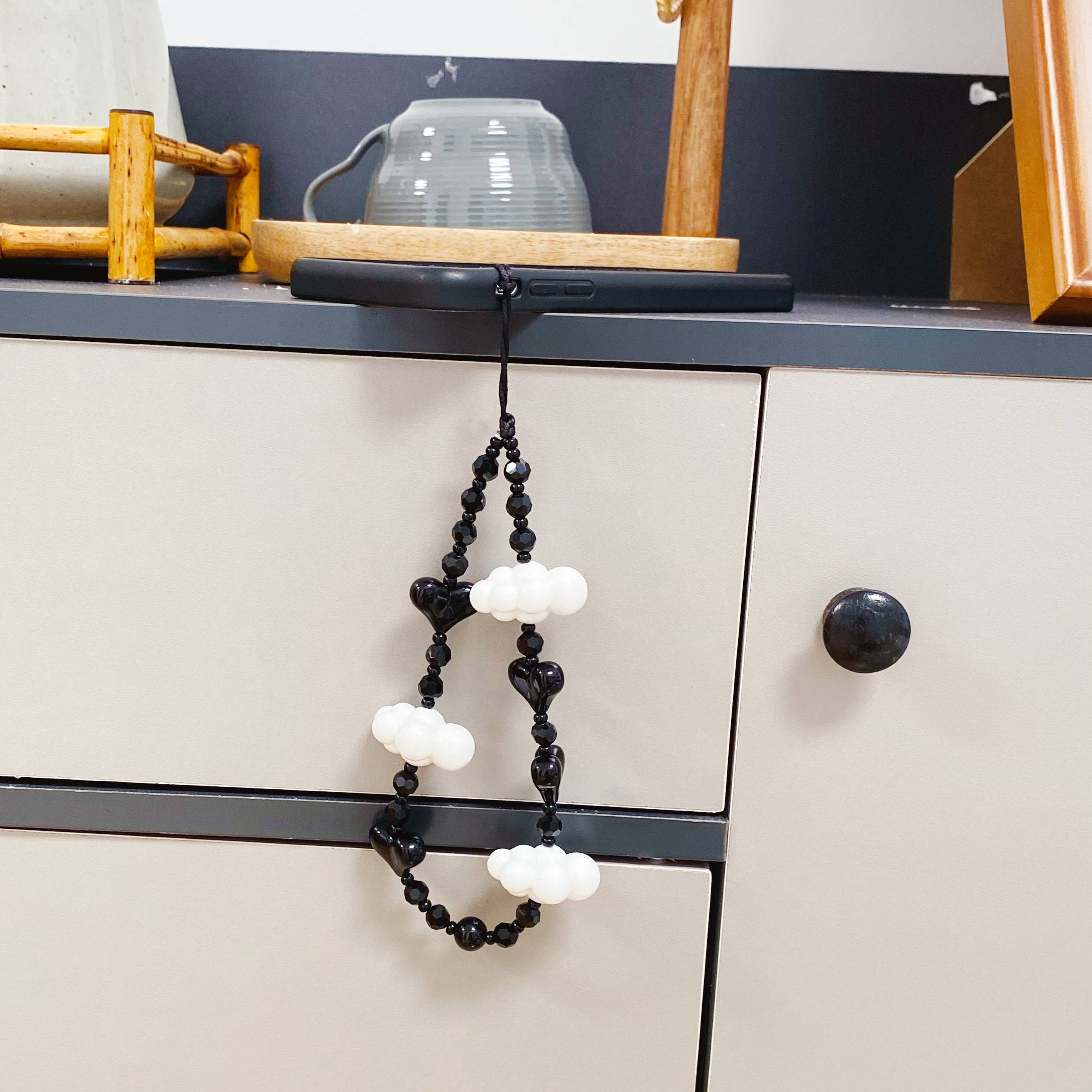 KKBEAD Dark Heart Phone Charm  - Phone Accessories Crochet recension och pris
